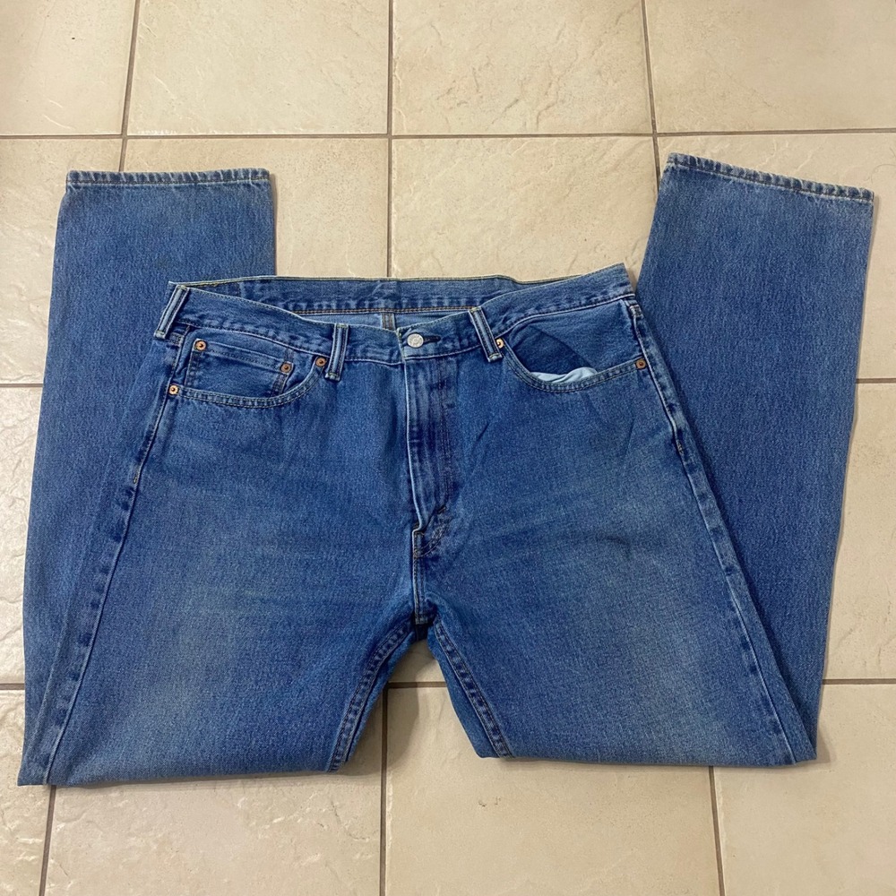 Levi Strauss & Co 505 Mens Jeans Blue Wash W38 L34 Straight Leg Denim